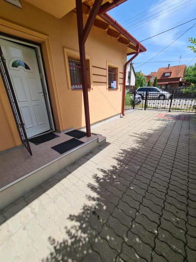 Zseki Apartman Hajduszoboszlo Exterior foto